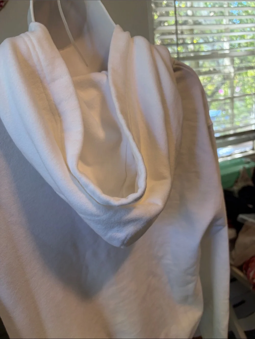 Aritzia TNA Terry Sweatfleece Hoodie White EUC MSRP $95